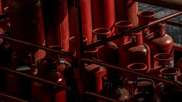 an image of gas cylinders for a blog about pressurized gas