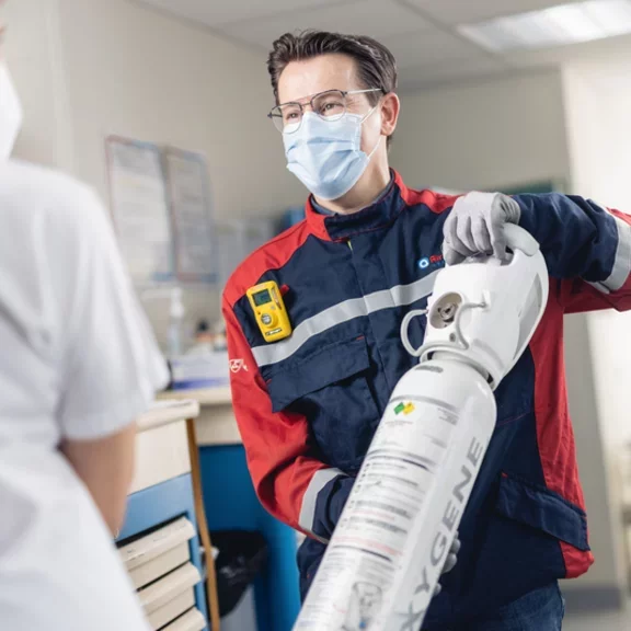 Technician replacing a cylinder 1